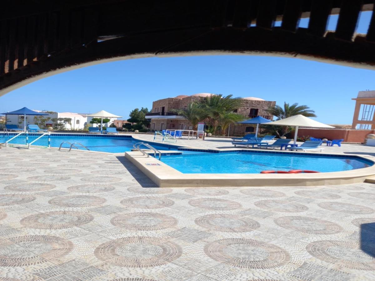 Dolphin Continental Hotel El Qoseir 外观 照片